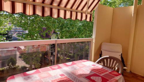 Très joli 2 pièces plein centre, très proche plage centrale - parking - Photo 2