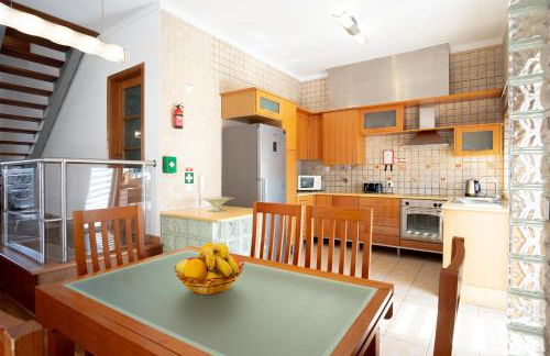 8 Rodrigues Family House - Villa with patio - Foto 37