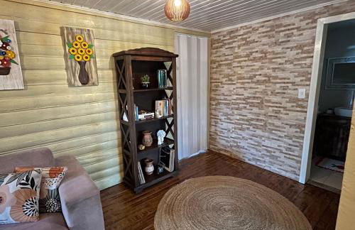 Sítio com piscina, churrasqueira, lareira, fogão à lenha, mesa de sinuca e vista para as montanhas - Foto 74