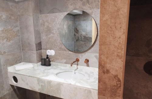 LA DULA, Casa Boutique en el casco antiguo y junto a la montaña - Foto 36