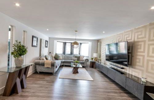 5 Bed Villa-Sleeps 10-Hot Tub-Bar & Pool table - Foto 14