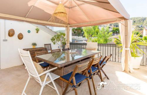 Beautiful Villa Encanto with private pool - Photo 9