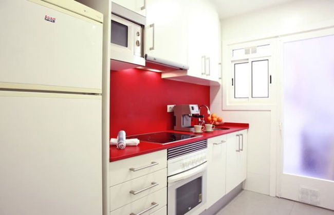 BarcelonaForRent The Sagrada Penthouse - Photo 10