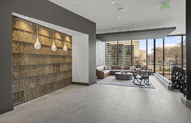 Placemakr Cathedral Heights - Photo 12