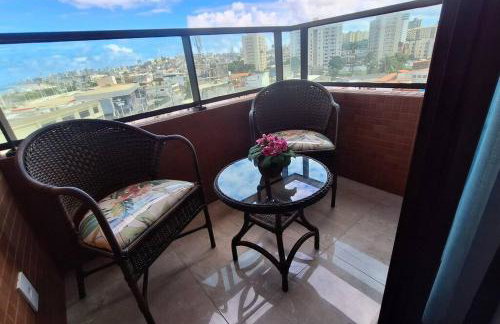 Apartamento com 2 suítes, varanda, vista mar, infraestrutura - Foto 9