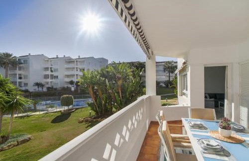 MARBELLA BANUS SUITES - Banús Playa Rocío - 3BR - 3BA - Direct Beach & Sea Access Complex - Outdoor Terrace w Garden Views - Pool - 3 Min Walk to Puerto Banús & Corte Ing Luxury Shopping - Ideal for Families - Foto 5