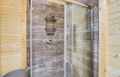 Cozy Studio Cabin about 1 Mi to Greers Ferry Lake! - Foto 13