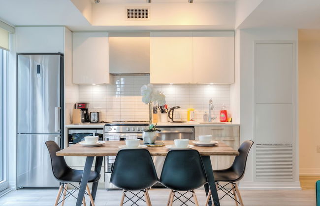 Panorama Suites Downtown Toronto - Photo 14