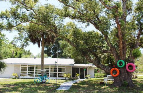 5 min from Weeki Wachee park- Fully Fenced 3 Bedroom House - Foto 18