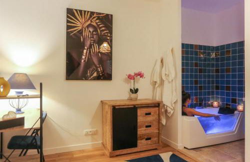 Appart Ciné Spa Amiens Cathédrale Parking Beffroi - Foto 10