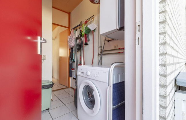 Cozy Holiday Home With Terrace - Photo 13