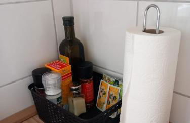 City Apartment 3 #Netflix &Wlan &Kaffee Maschine & Zentral & 500m Innenhafen & 2 min U Bahn - Foto 14