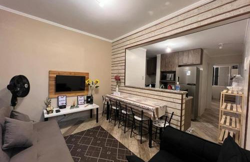 Apartamento Aconchego Frente Mar - Vila Guilhermina Praia Grande SP - Cozinha Completa - Climatizador de Ar - TV a Cabo - Wi-Fi - Photo 2