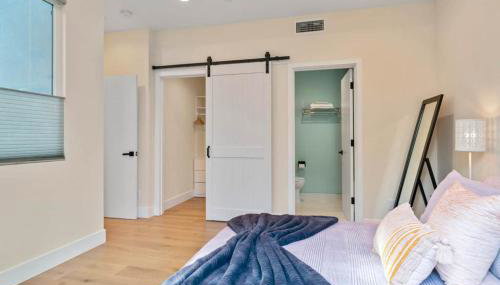 Spacious Mountain View 4 Bedroom Modern Home - Foto 4