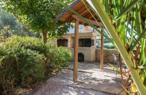 Villa Gogo offers privacy and pool - Foto 14