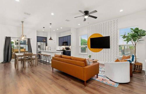 Pool-MovieTheater KING BED & 5 minutes to Alamodome - Foto 22