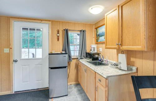 Cozy Brownville Cabin 2 Mi to Schoodic Lake! - Foto 11