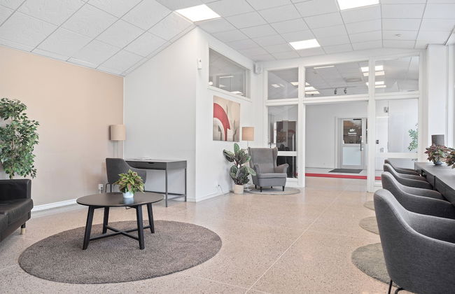 Part-Time Home Hotel Rotebro Station - Foto 3