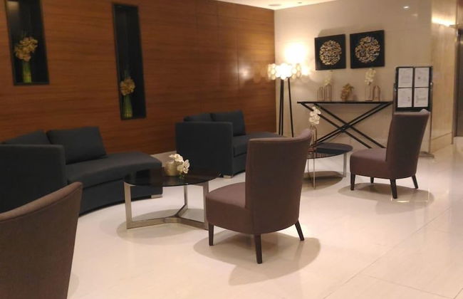 Condo Unit With Balcony in Manila - Foto 3