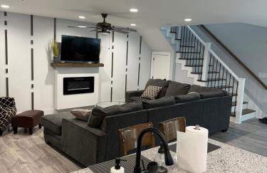 Modern new townhouse near Stone Mountain Sleeps 10 - Foto 2