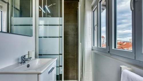 La Suite Crème - Métro D - Gare de Vénissieux - Foto 4