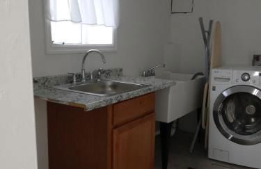 "Cozy Basement Retreat Just 40 Minutes to NYC!" - Foto 25