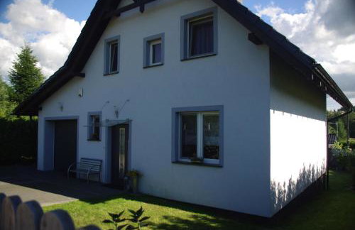 Dom z widokiem na jezioro i domek nad jeziorem - Foto 26