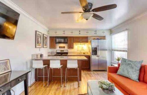 Belmont Shore Beach Bungalow, 2 min walk to town! - Foto 15