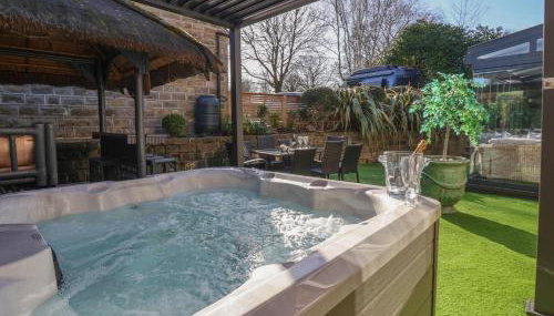 Johns Cottage - Photo 2