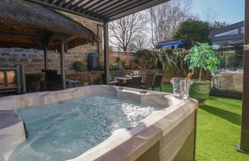 Johns Cottage - Photo 3