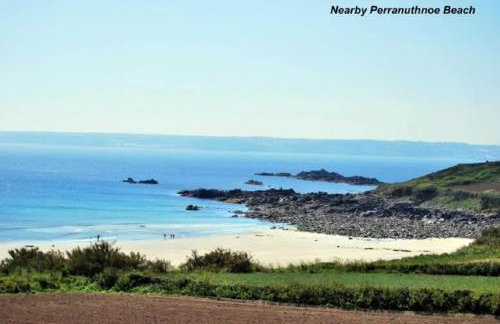 Stunning Old Carthouse with seaview - Photo 37