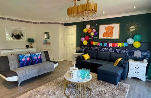 FINN VILLAGE "Raspberry Cottage" Private Garden, 6-seater HOT TUB, Firepit & Pizza Stove - Foto 14