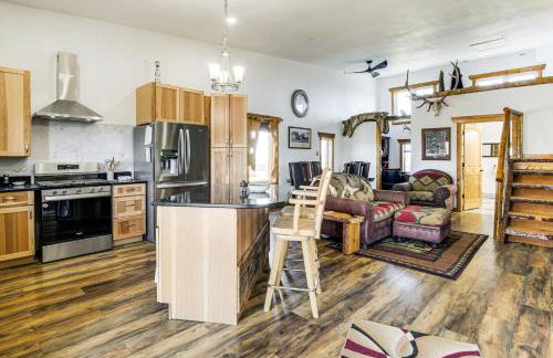 5 Mi to Lake Secluded Pinedale Retreat with Sauna! - Photo 7