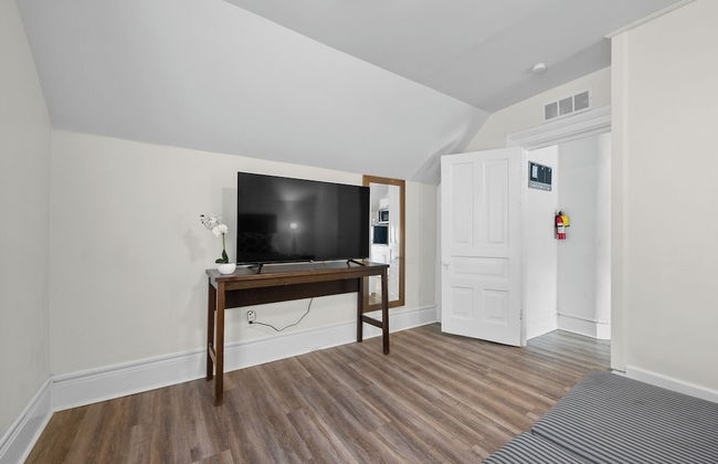 Detroit Escape: 2BR Apartment for 7 w/ Wifi - Foto 9