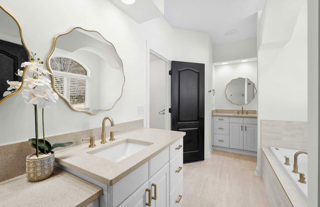 Knotty Pines by Avantstay Lake Views, Renovated - Foto 16