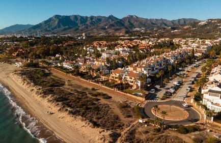 Townhouse in first line beach, Bahia de Marbella, Marbella - Photo 57