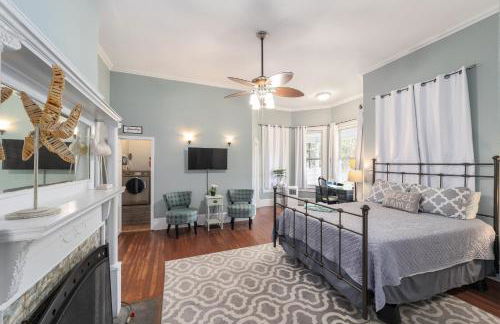 Martin B- historic district apt with pool - Foto 13