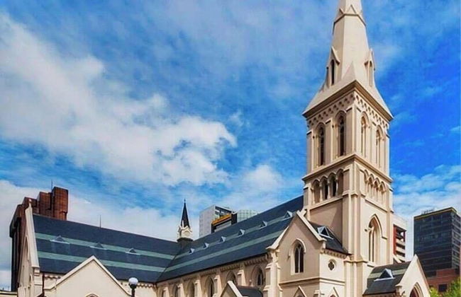 Quest on Queen - Photo 20