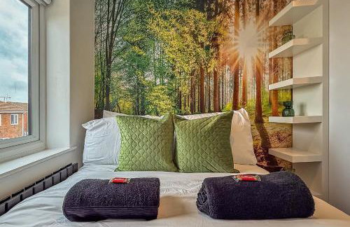 Contractors Heaven-POOL TABLE-THREE BEDROOM HOUSE WITH SEPARATE ONE BEDROOM SELF CONTAINED-Close to AIRPORT - Foto 45