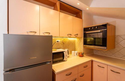 RITA - Charming 2-Bedroom Apartment with sea view, Slano - Foto 27