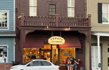 Spacious Cozy and Renovated Mountain Retreat - Foto 34