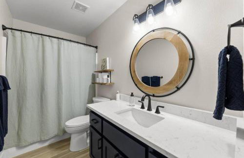 Spacious 4 bed near park/trails - Foto 34