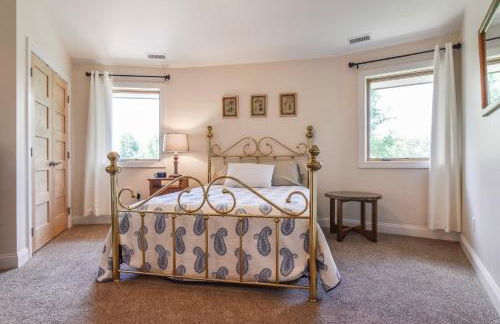 Skytop Chalet Pet Friendly, Hot Tub and Views - Foto 25