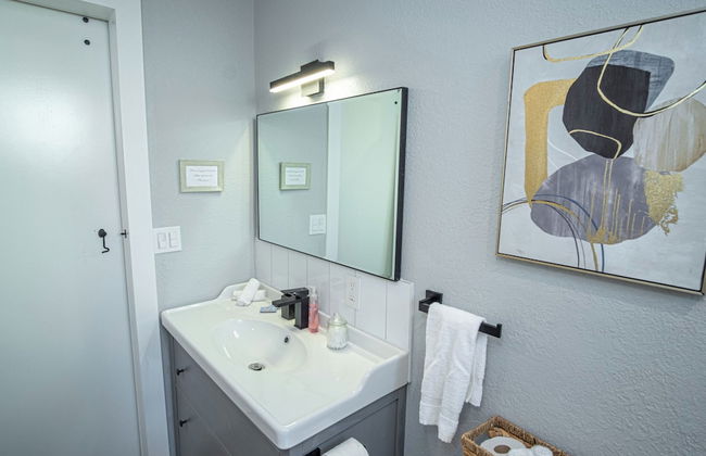 Stylish 4 Br/2ba Renovated Home Near Downtown - Foto 17