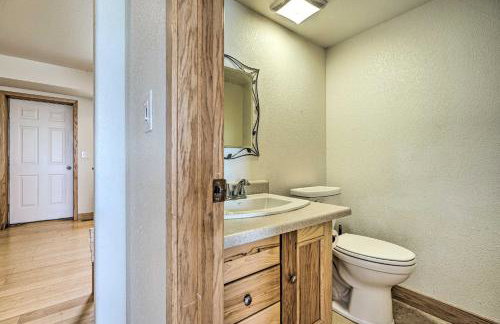 Lakefront Country Home with Waterslide and Trampoline! - Foto 31