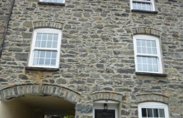 8 Willow Street - Photo 2