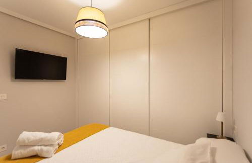 Lugar especial, gran patio, junto al ayuntamiento - Foto 16