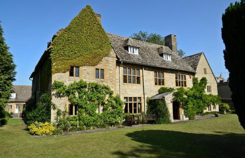 Charney Manor - Photo 30