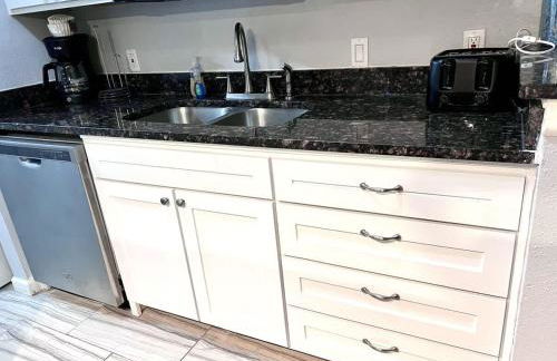 1BD Condo Pool South Irving I40 - Foto 19