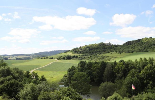 Cozy Apartment in Niederehe Eifel near Forest - Photo 37